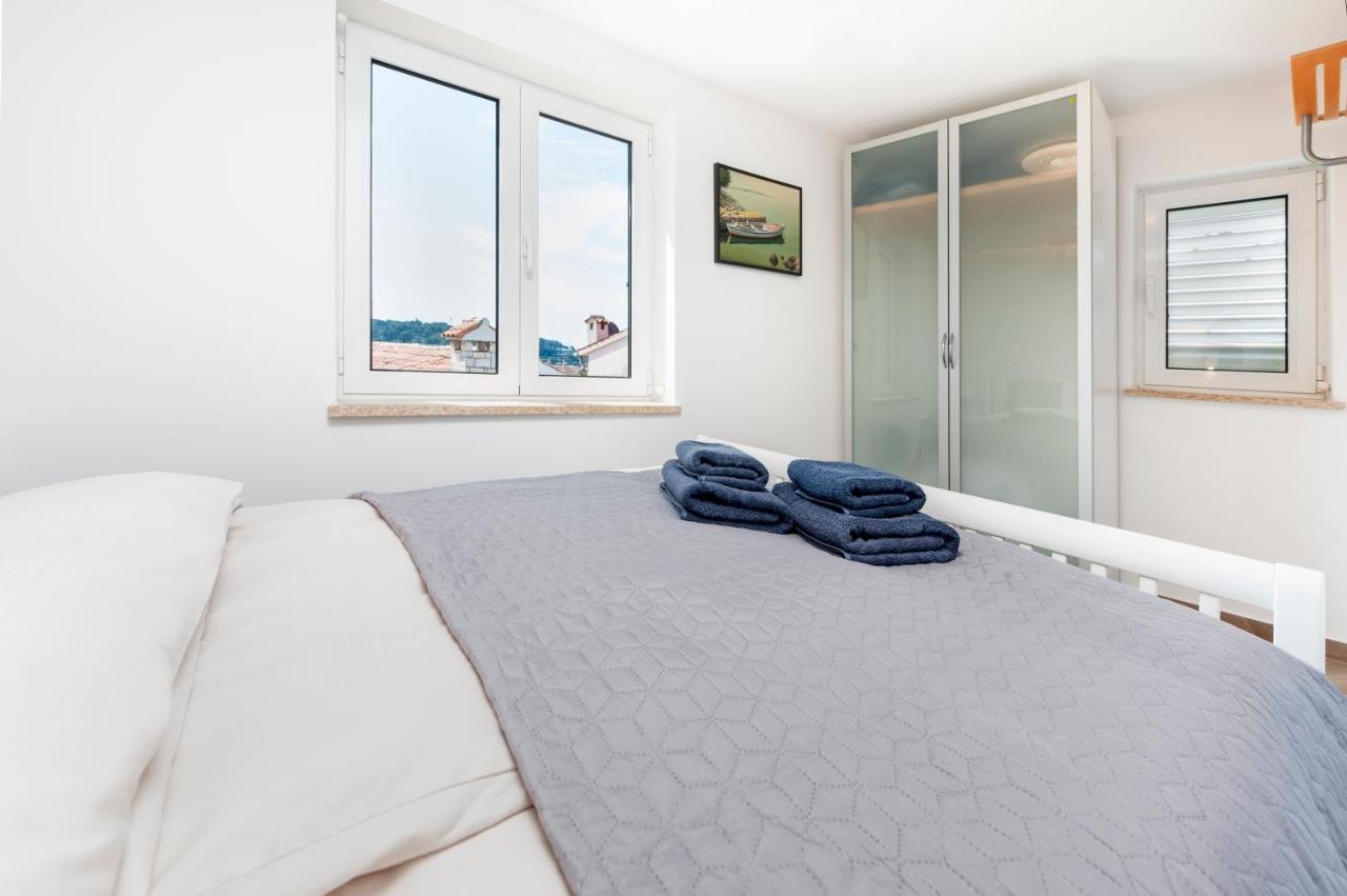 Вилла Casa Bellavista Sea View Ровинь Экстерьер фото