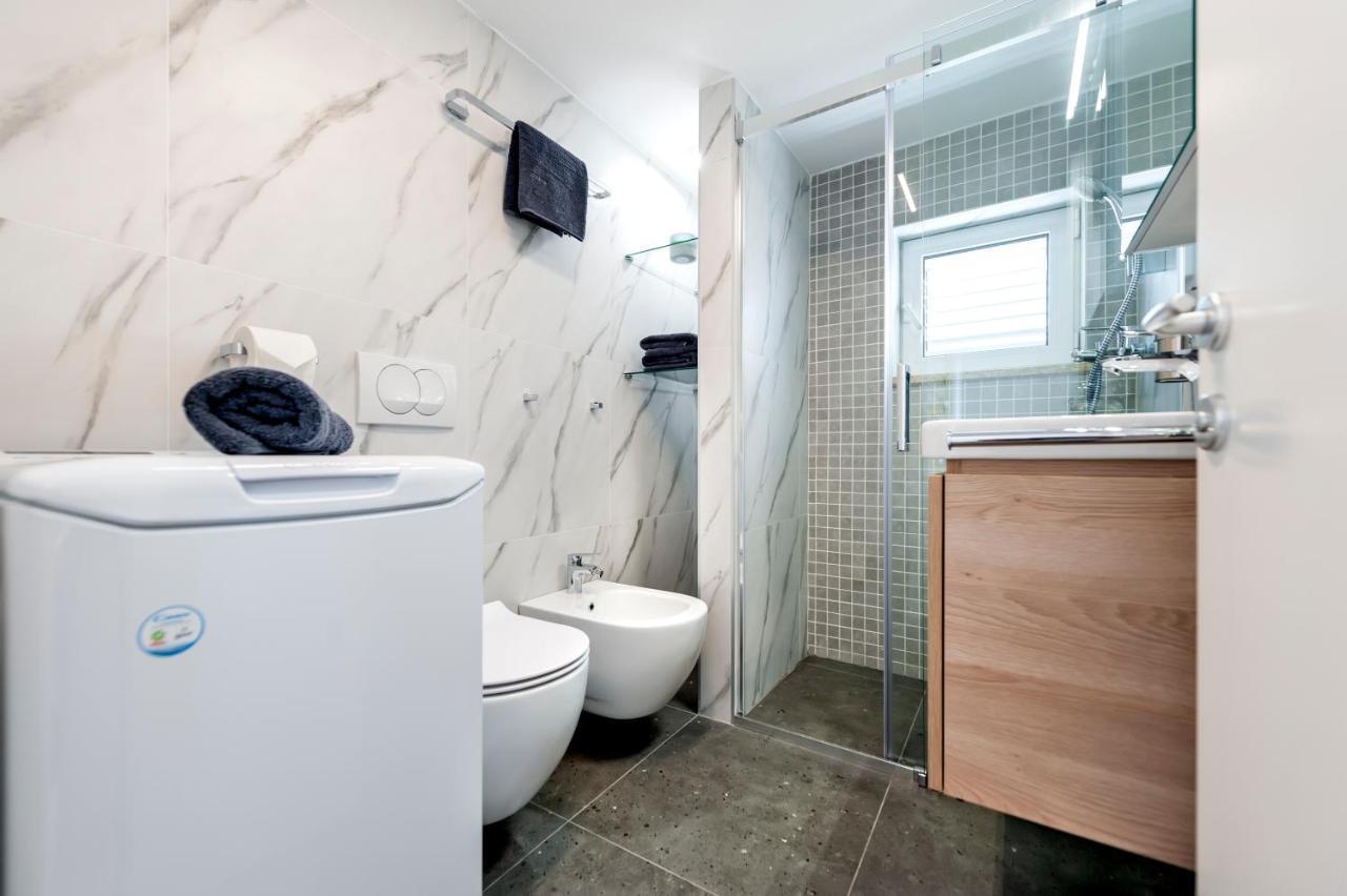 Вилла Casa Bellavista Sea View Ровинь Экстерьер фото